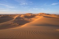 Coucher de soleil sur le champ de dunes de Merzouga